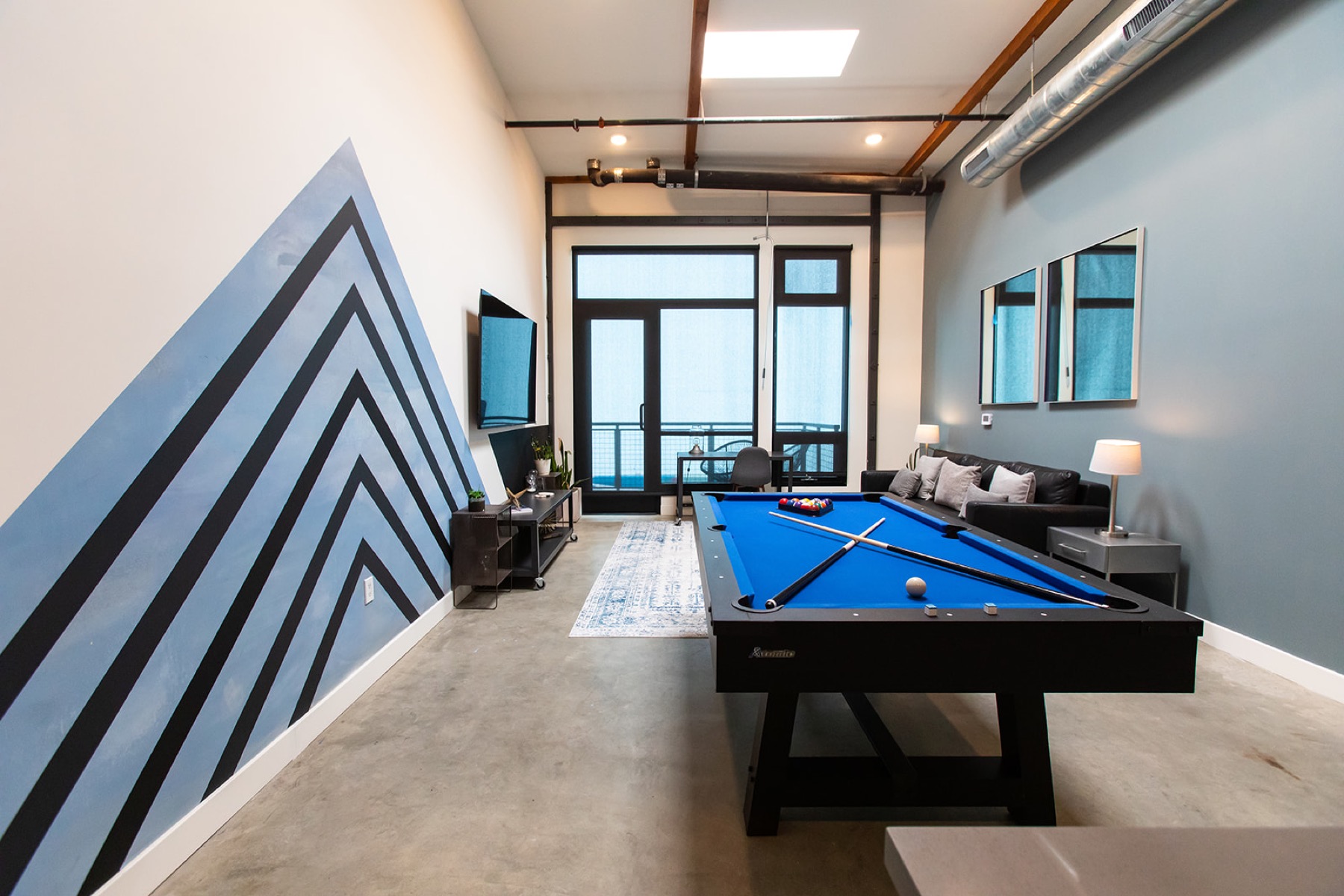 Loft 204